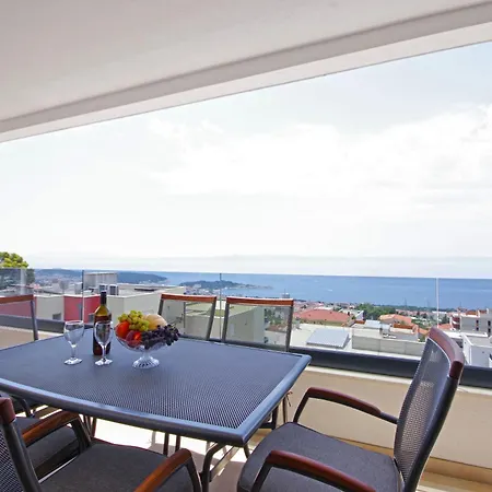 Sunset Apartment *